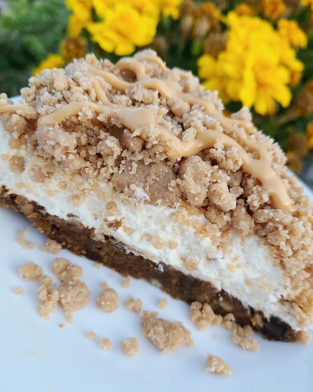 White Chocolate Pumpkin Crumble Cheesecake (No Bake)